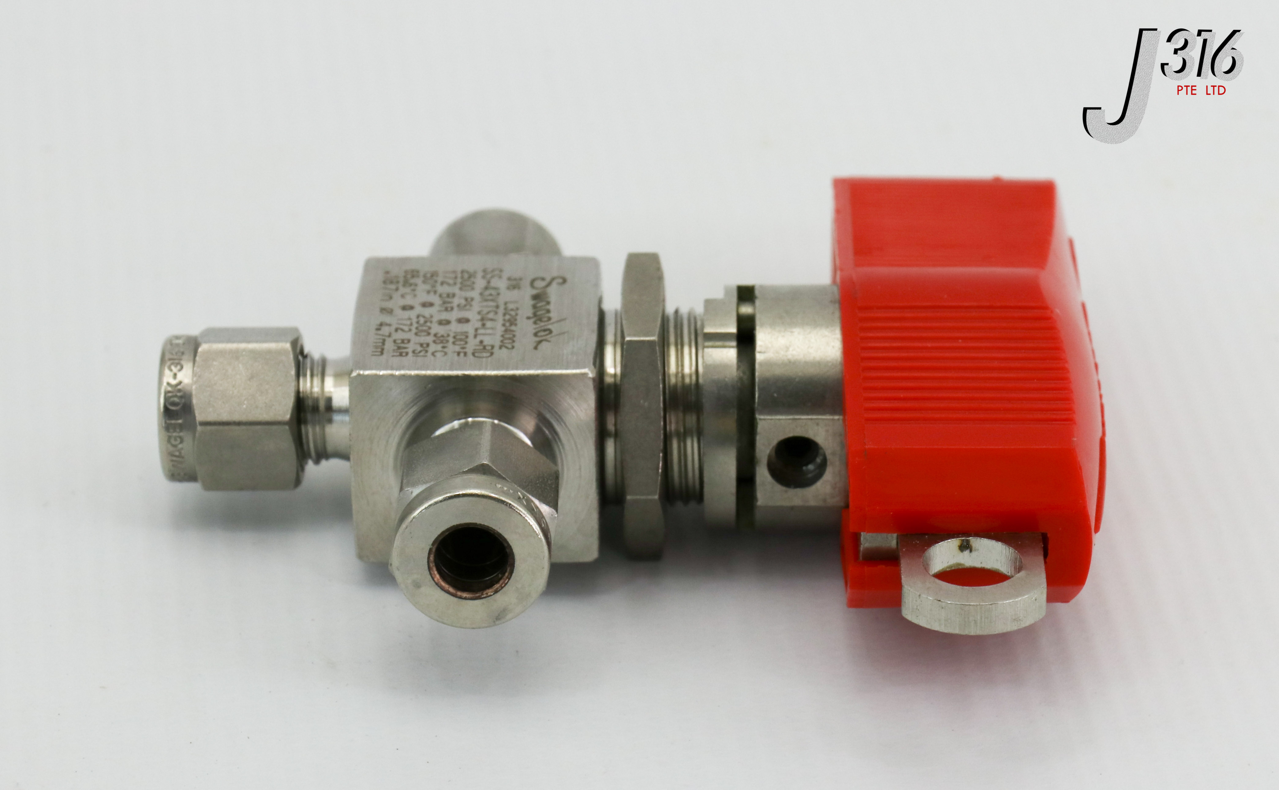 19865 SWAGELOK 3-WAY BALL VALVE, ¼